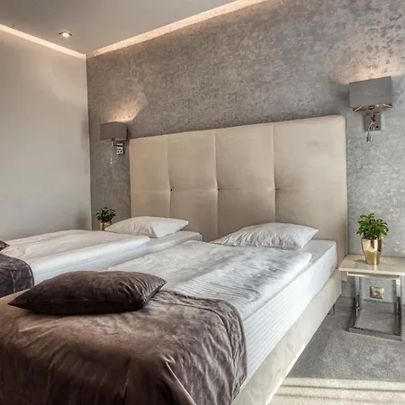 Bialy Dom Hotel 3*