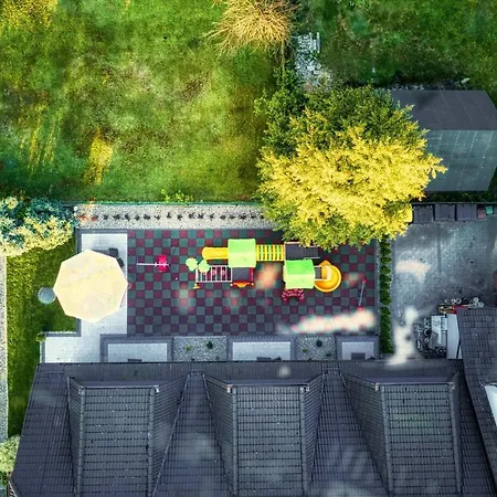 Ξενοδοχείο Bialy Dom 3*