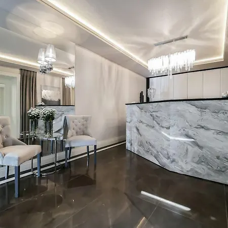 Ξενοδοχείο Bialy Dom 3*